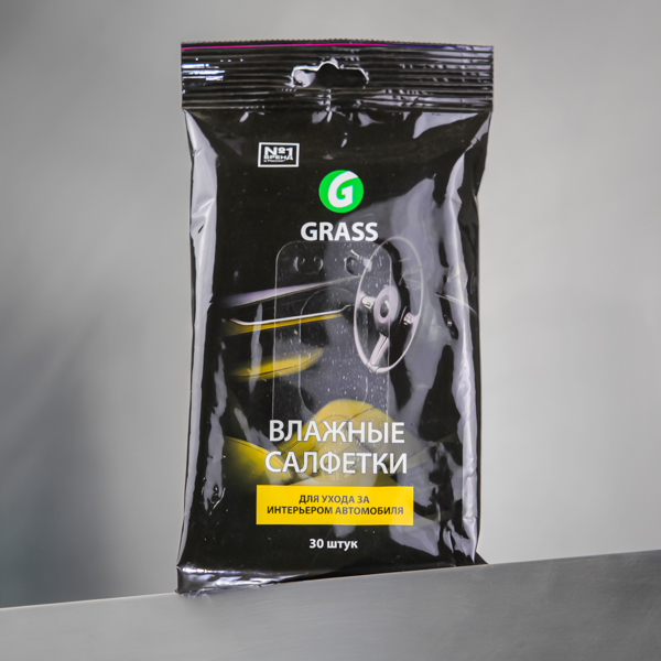 Салфетка влажная для ухода за интерьером автомобиля GRASS